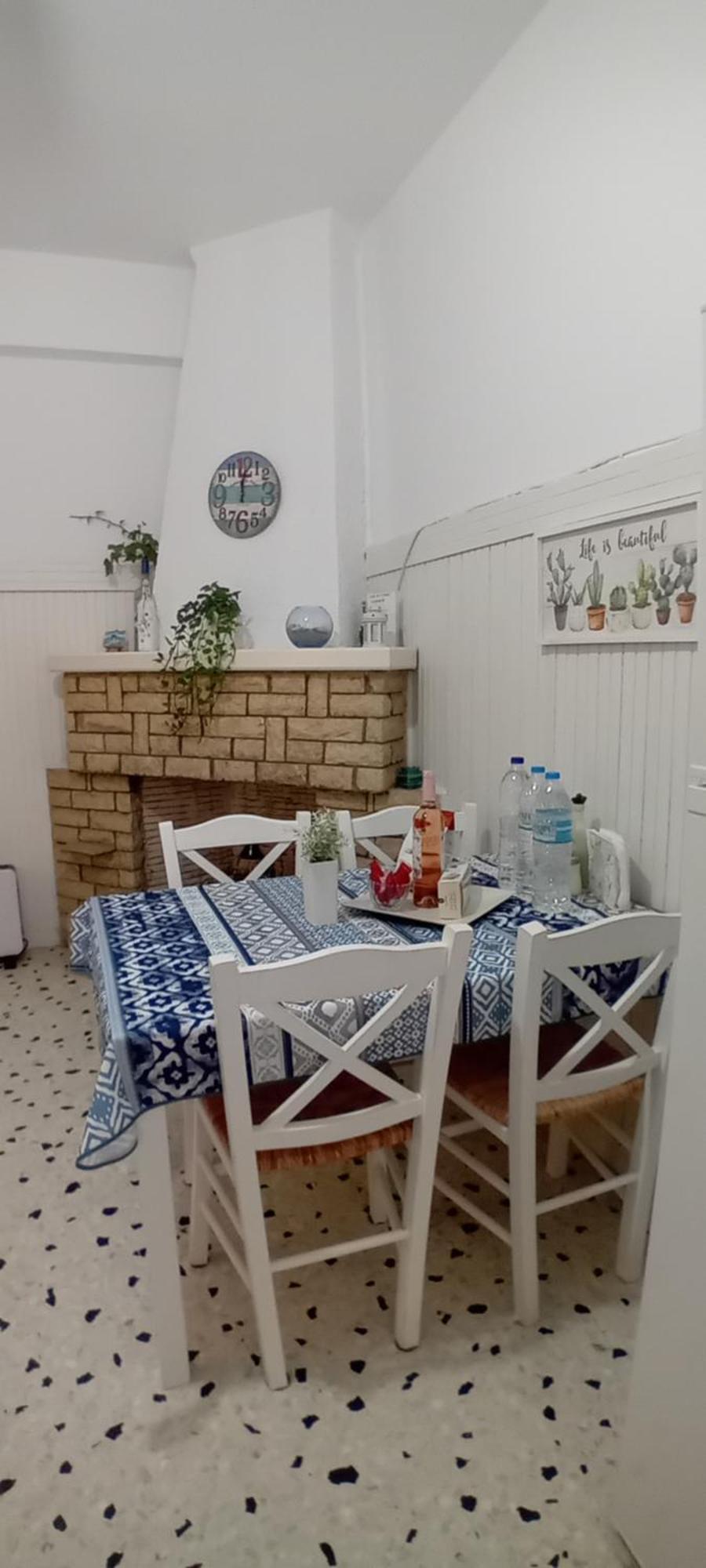 Apartment Androniki *