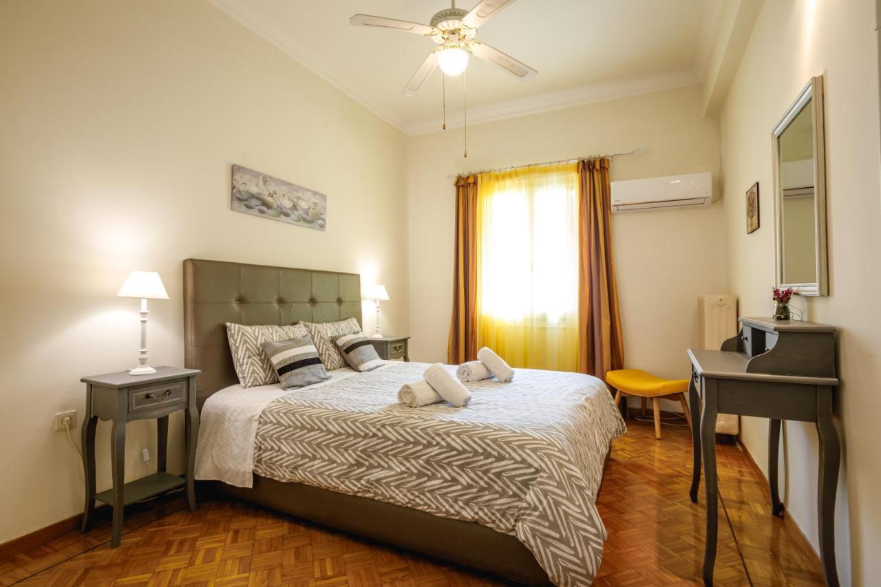 Androniki Apartment *